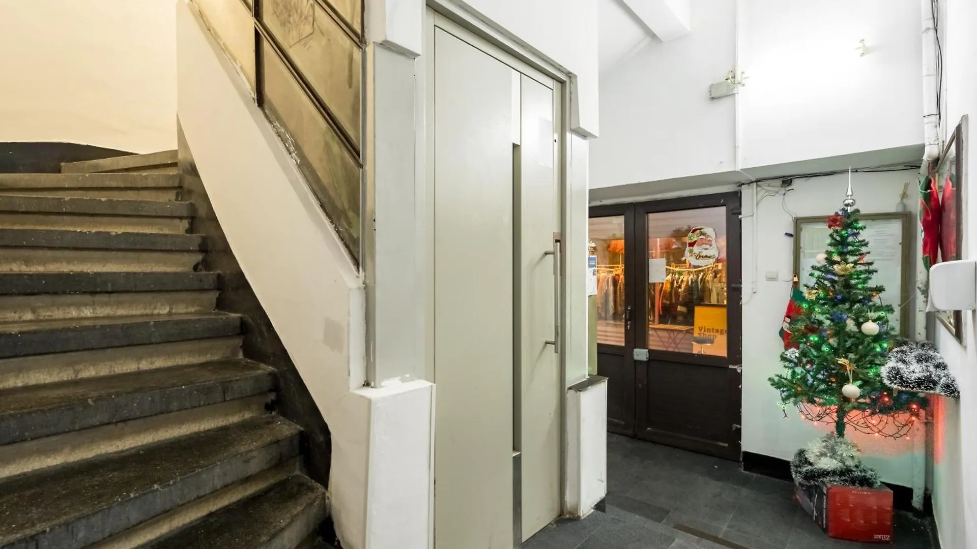 Greenwich Studio Calea Victoriei Boekarest 0*,
