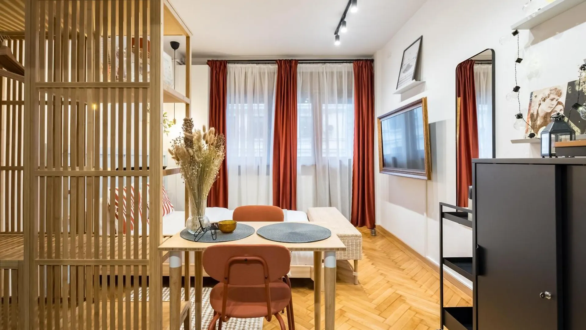 Apartment Greenwich Studio Calea Victoriei Bucharest