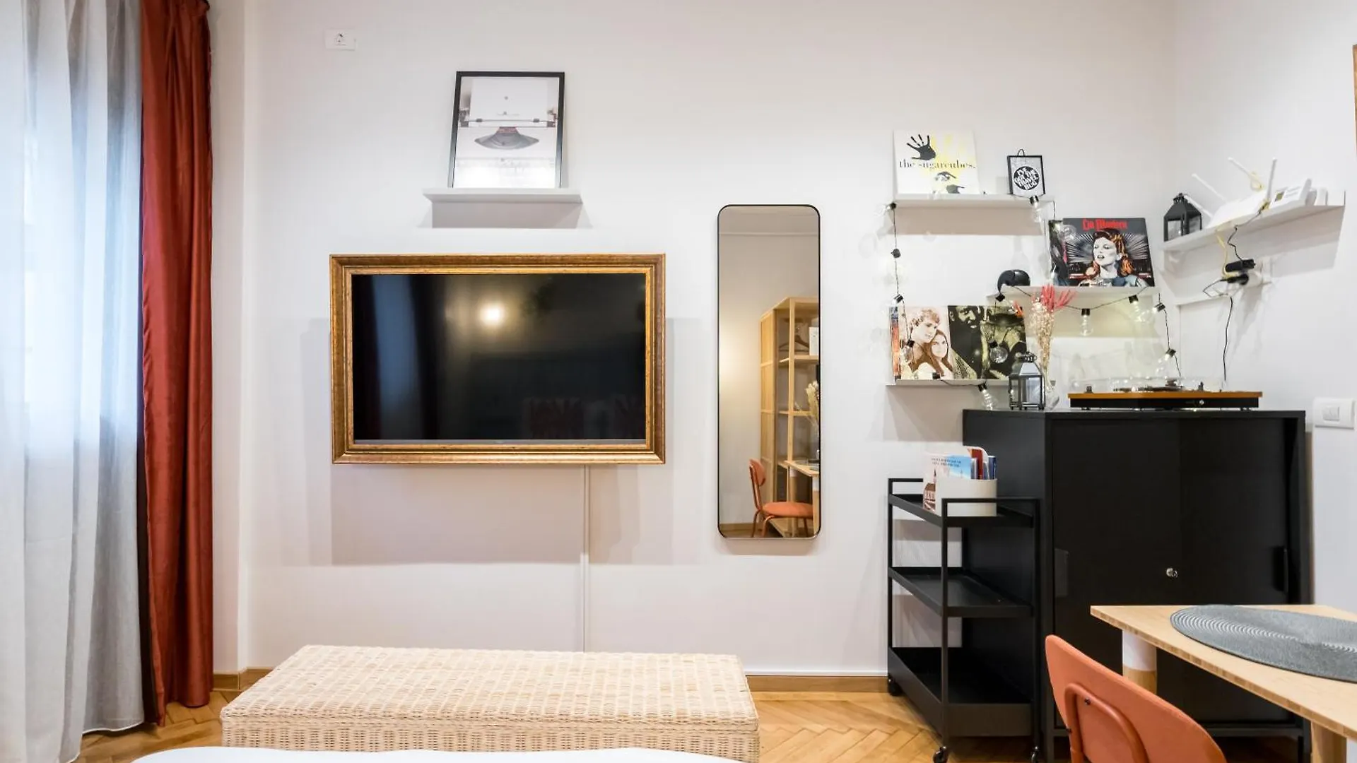 Greenwich Studio Calea Victoriei Bucharest 0*,  Romania